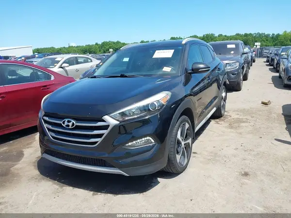 KM8J3CA22HU383842 2017 HYUNDAI TUCSON - Image 2