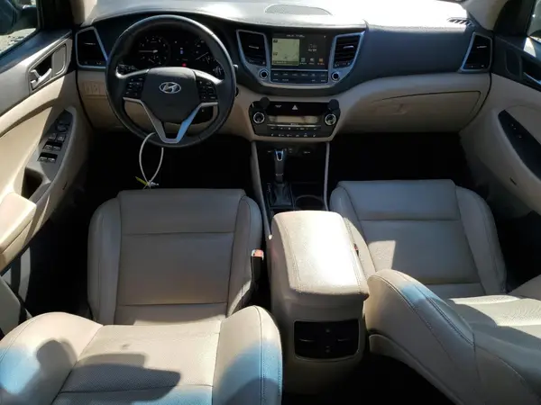KM8J3CA22HU392458 2017 HYUNDAI TUCSON - Image 8