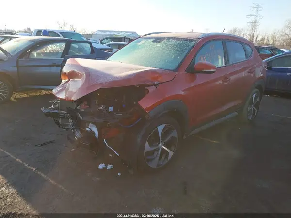 KM8J3CA22HU397577 2017 HYUNDAI TUCSON - Image 2