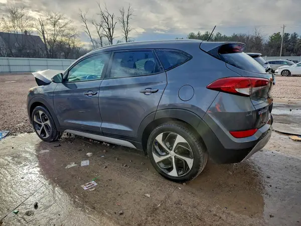 KM8J3CA22HU418296 2017 HYUNDAI TUCSON - Image 2