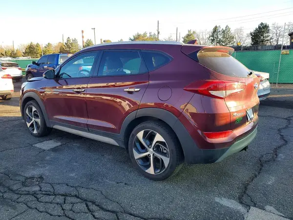 KM8J3CA22HU424616 2017 HYUNDAI TUCSON - Image 2