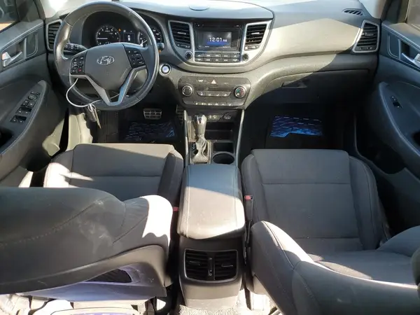KM8J3CA22HU434871 2017 HYUNDAI TUCSON - Image 8
