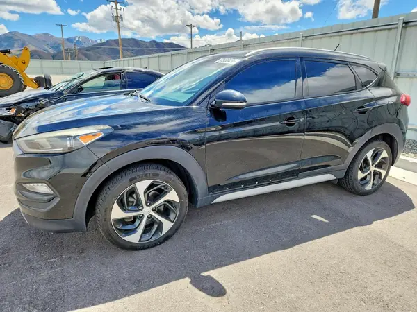 KM8J3CA22HU447605 2017 HYUNDAI TUCSON - Image 1