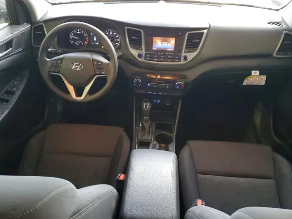 KM8J3CA22HU493497 2017 HYUNDAI TUCSON - Image 8