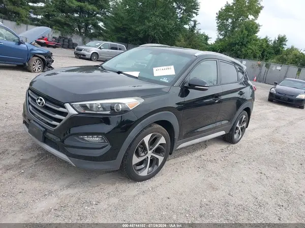 KM8J3CA22HU528894 2017 HYUNDAI TUCSON - Image 2