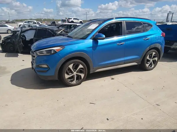 KM8J3CA22HU530712 2017 HYUNDAI TUCSON - Image 2