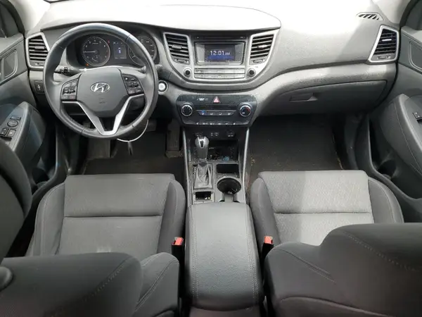 KM8J3CA22HU535988 2017 HYUNDAI TUCSON - Image 8