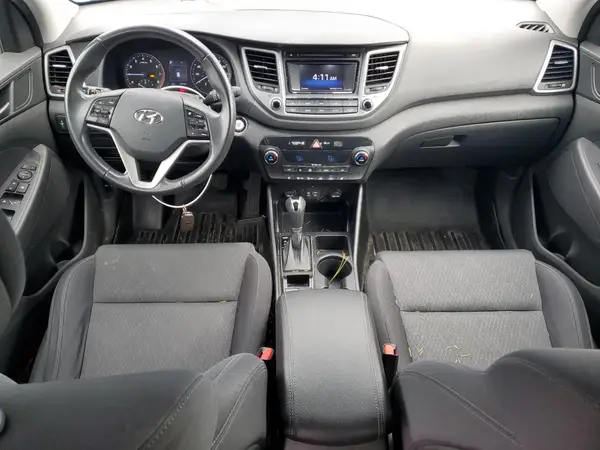 KM8J3CA22HU549812 2017 HYUNDAI TUCSON - Image 8