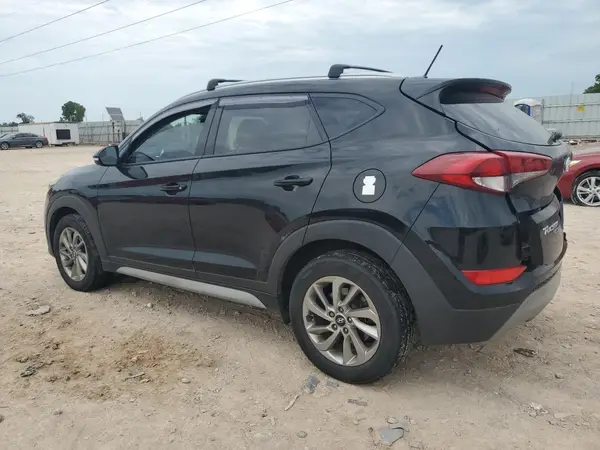 KM8J3CA22HU551480 2017 HYUNDAI TUCSON - Image 2