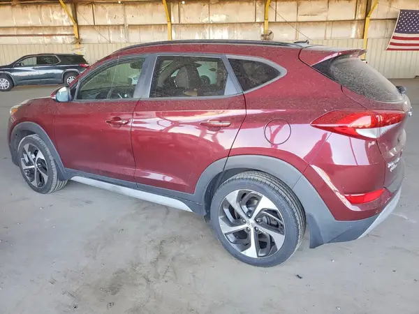 KM8J3CA22HU556310 2017 HYUNDAI TUCSON - Image 2