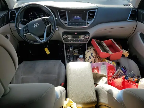 KM8J3CA22HU564942 2017 HYUNDAI TUCSON - Image 8