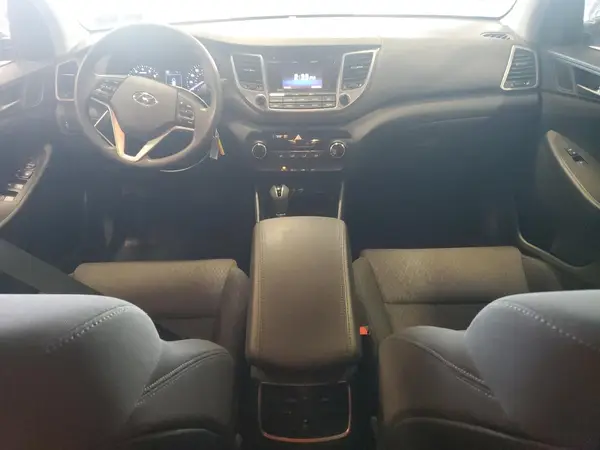 KM8J3CA22HU574614 2017 HYUNDAI TUCSON - Image 8