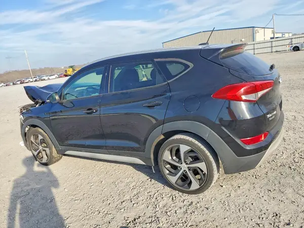 KM8J3CA22HU595575 2017 HYUNDAI TUCSON - Image 2
