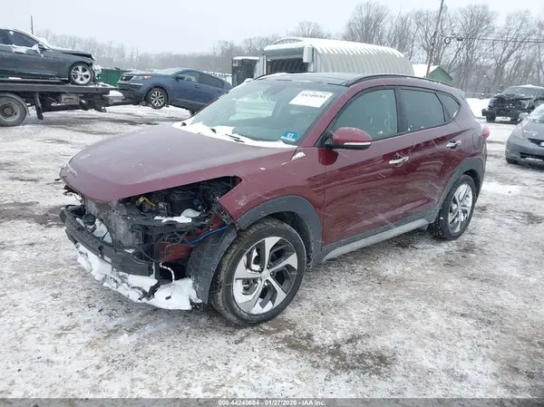 KM8J3CA22JU606287 2018 HYUNDAI TUCSON - Image 2