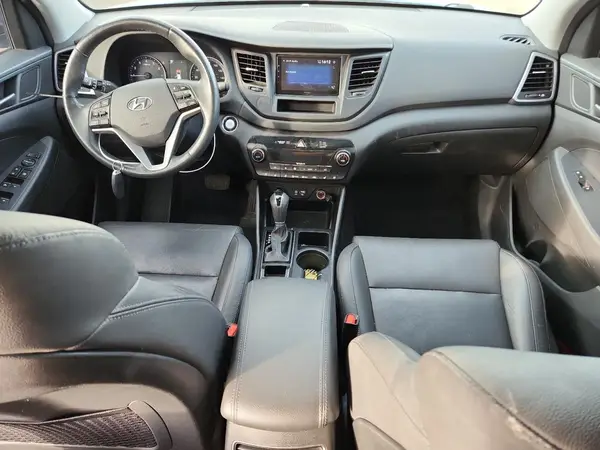 KM8J3CA22JU618844 2018 HYUNDAI TUCSON - Image 8