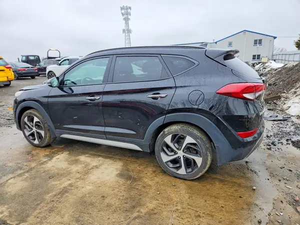 KM8J3CA22JU627382 2018 HYUNDAI TUCSON - Image 2