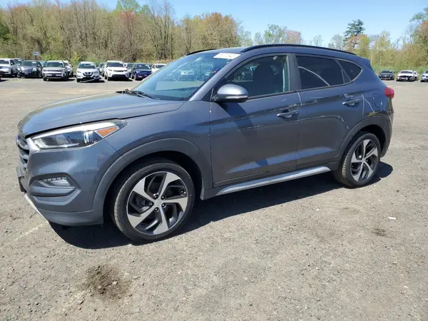 KM8J3CA22JU645980 2018 HYUNDAI TUCSON - Image 1