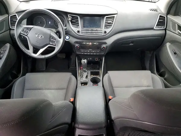 KM8J3CA22JU649169 2018 HYUNDAI TUCSON - Image 8