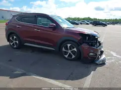 KM8J3CA22JU650872 2018 HYUNDAI TUCSON
