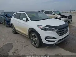 KM8J3CA22JU678140 2018 HYUNDAI TUCSON