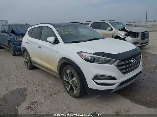 KM8J3CA22JU678140 2018 HYUNDAI TUCSON - Image 1