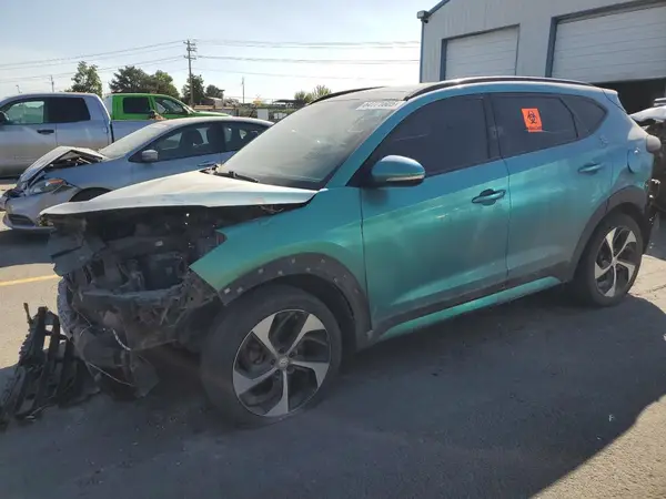 KM8J3CA22JU690840 2018 HYUNDAI TUCSON - Image 1