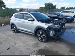 KM8J3CA22JU691468 2018 HYUNDAI TUCSON