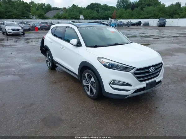 KM8J3CA22JU691728 2018 HYUNDAI TUCSON - Image 1