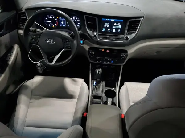 KM8J3CA22JU691941 2018 HYUNDAI TUCSON - Image 8