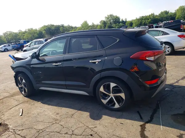 KM8J3CA22JU712738 2018 HYUNDAI TUCSON - Image 2