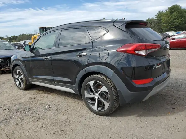 KM8J3CA22JU715817 2018 HYUNDAI TUCSON - Image 2