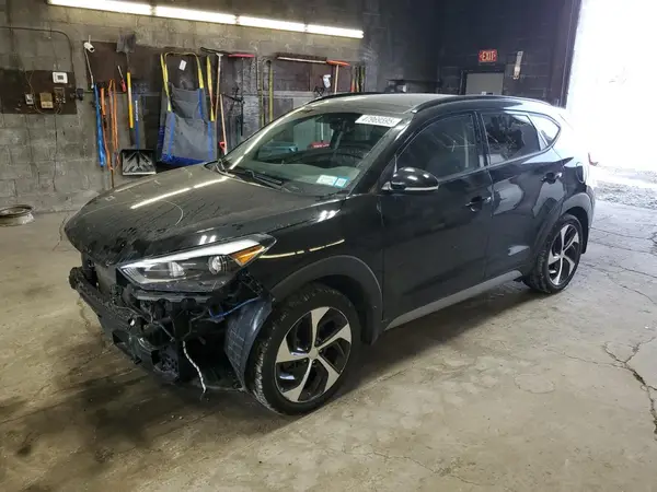 KM8J3CA22JU758523 2018 HYUNDAI TUCSON - Image 1