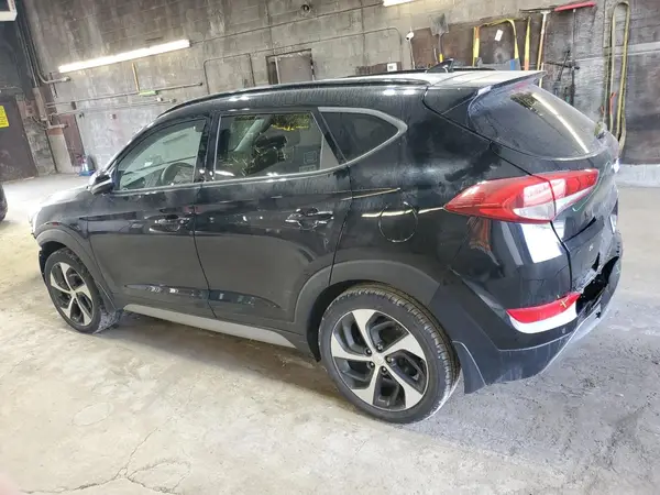 KM8J3CA22JU758523 2018 HYUNDAI TUCSON - Image 2