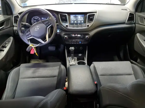 KM8J3CA22JU758523 2018 HYUNDAI TUCSON - Image 8