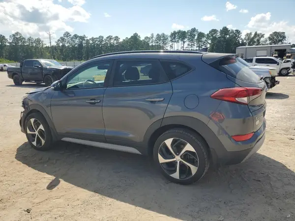 KM8J3CA22JU761907 2018 HYUNDAI TUCSON - Image 2