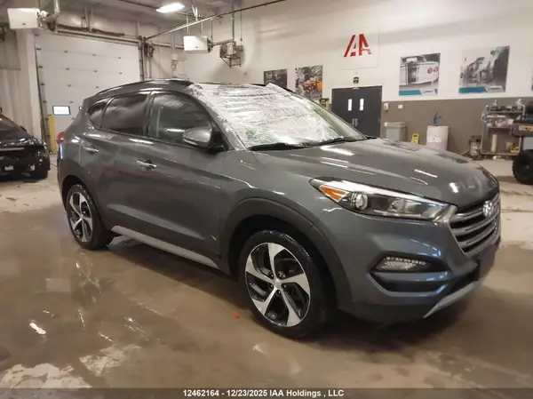 KM8J3CA22JU797239 2018 HYUNDAI TUCSON - Image 1