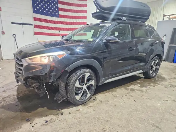 KM8J3CA22JU802326 2018 HYUNDAI TUCSON - Image 1