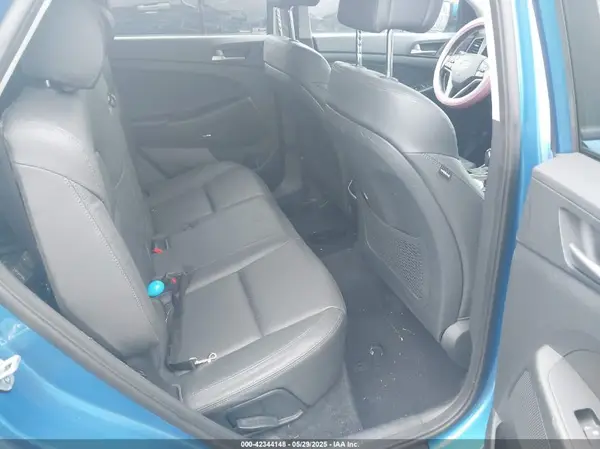 KM8J3CA22JU819112 2018 HYUNDAI TUCSON - Image 8