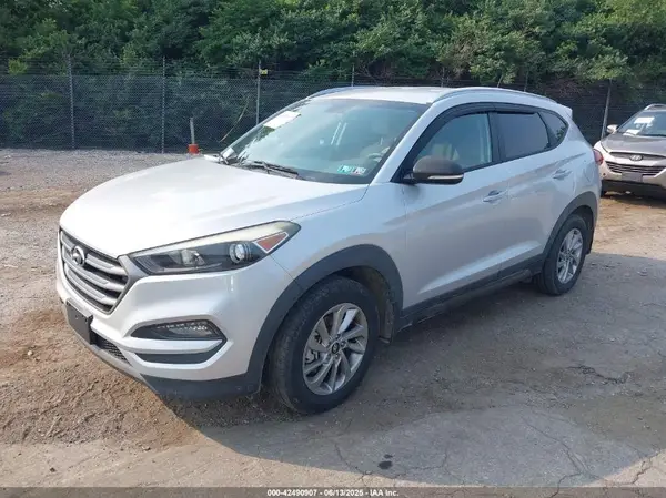 KM8J3CA23GU022313 2016 HYUNDAI TUCSON - Image 2