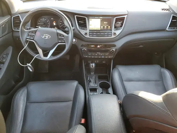 KM8J3CA23GU023347 2016 HYUNDAI TUCSON - Image 8