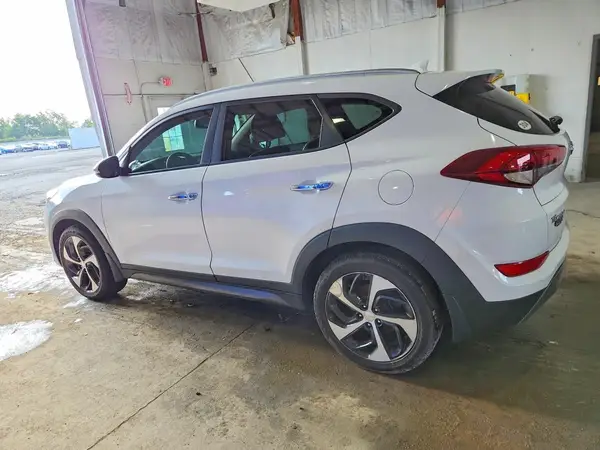 KM8J3CA23GU026569 2016 HYUNDAI TUCSON - Image 2