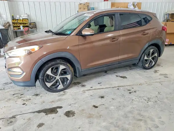 KM8J3CA23GU044120 2016 HYUNDAI TUCSON - Image 1