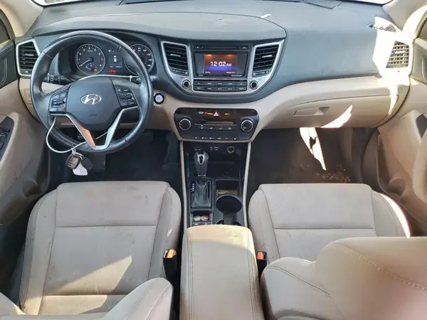KM8J3CA23GU044277 2016 HYUNDAI TUCSON - Image 8