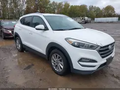 KM8J3CA23GU045283 2016 HYUNDAI TUCSON