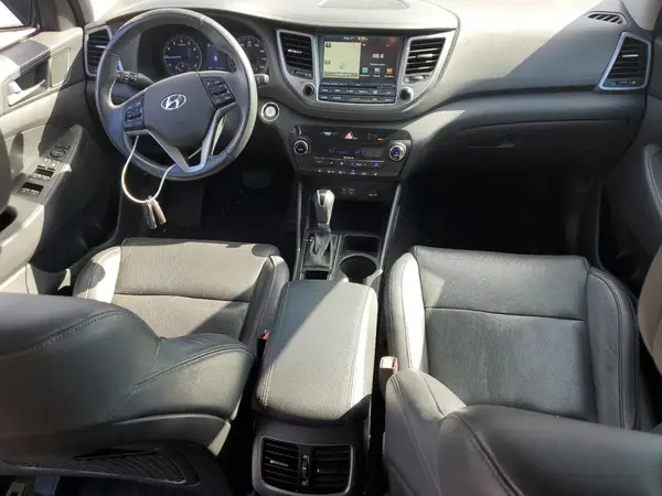 KM8J3CA23GU048135 2016 HYUNDAI TUCSON - Image 8