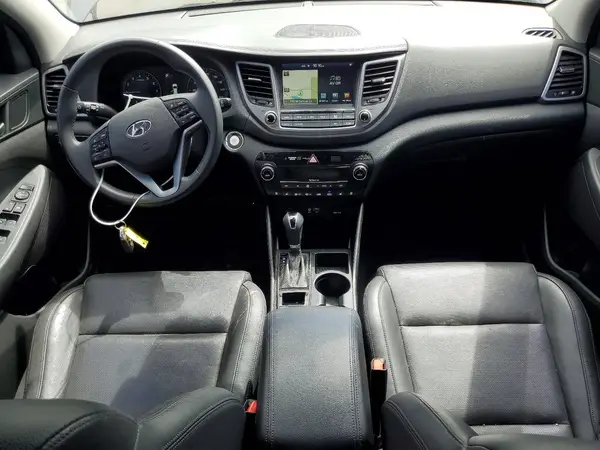 KM8J3CA23GU050273 2016 HYUNDAI TUCSON - Image 8