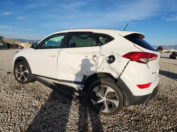 KM8J3CA23GU050872 2016 HYUNDAI TUCSON - Image 2
