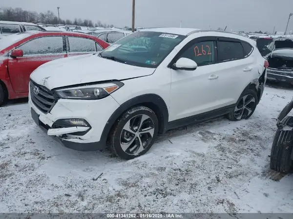 KM8J3CA23GU058180 2016 HYUNDAI TUCSON - Image 2
