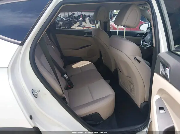 KM8J3CA23GU062990 2016 HYUNDAI TUCSON - Image 8
