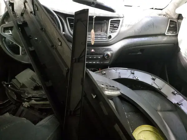 KM8J3CA23GU075450 2016 HYUNDAI TUCSON - Image 8